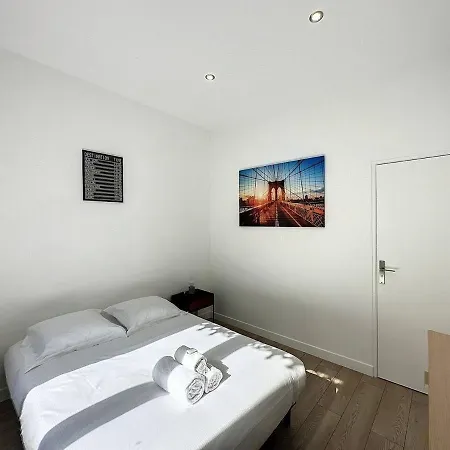 Cosy - Préfecture - Servient 1 *